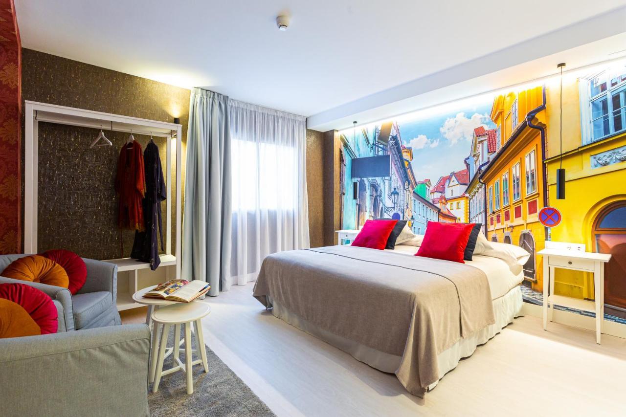 Fly Rooms Madrid Airport Εξωτερικό φωτογραφία